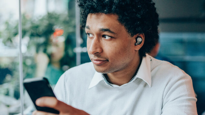 Wireless_headphones_main