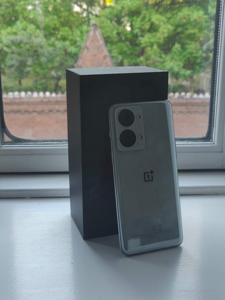OnePlus Nord 2T anmeldelse
