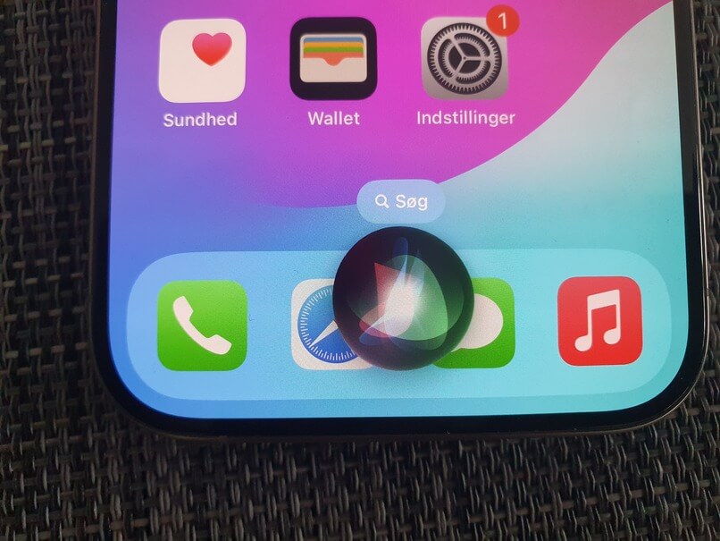 iOS 18 Siri